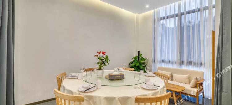 安吉花美时酒店图片