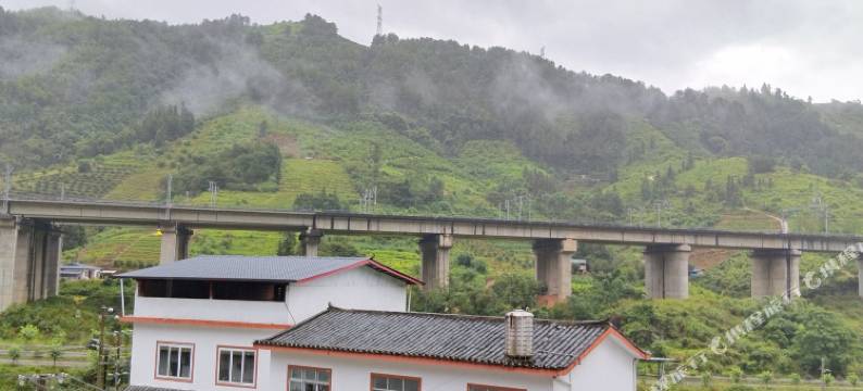 宿言民宿(阳朔高铁站店)图片