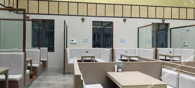 拉日大酒店图片