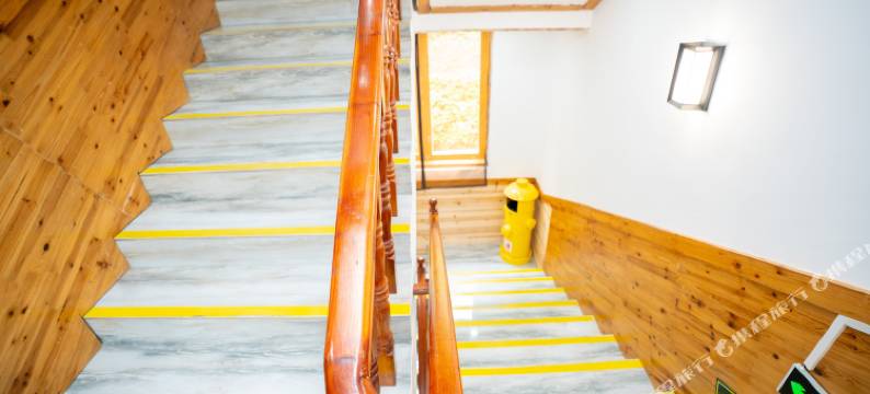 肇兴侗寨黔东亭客栈(信团鼓楼店)图片