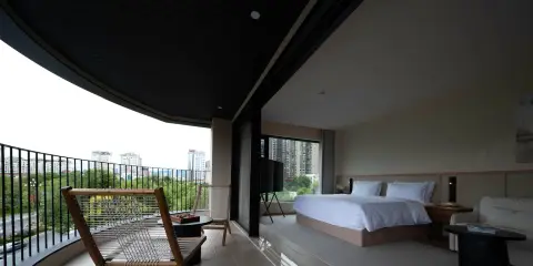 舊靜·度假酒店(廣元萬達廣場金橄欖購物中心店)