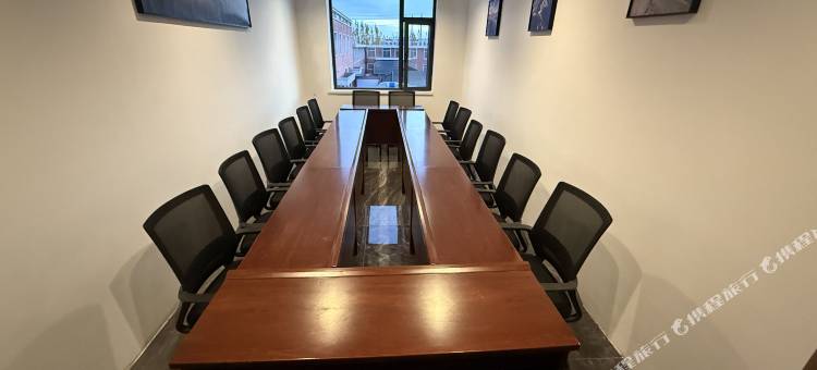 星穹秘境品质酒店(冷湖镇店)图片