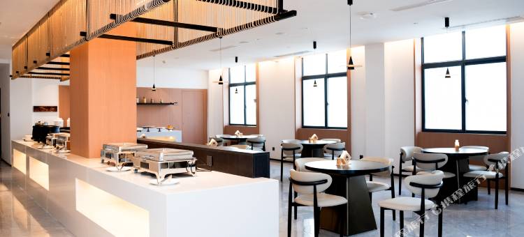 观山酒店(卢氏物流园区店)图片
