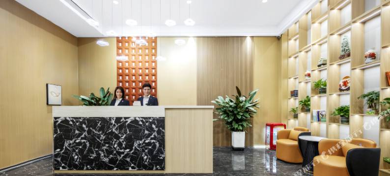 云栖智影酒店(赛罕塔拉城中草原店)图片