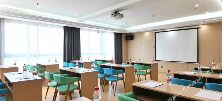 白玉兰商务酒店(兴化安丰泰丰广场店)图片