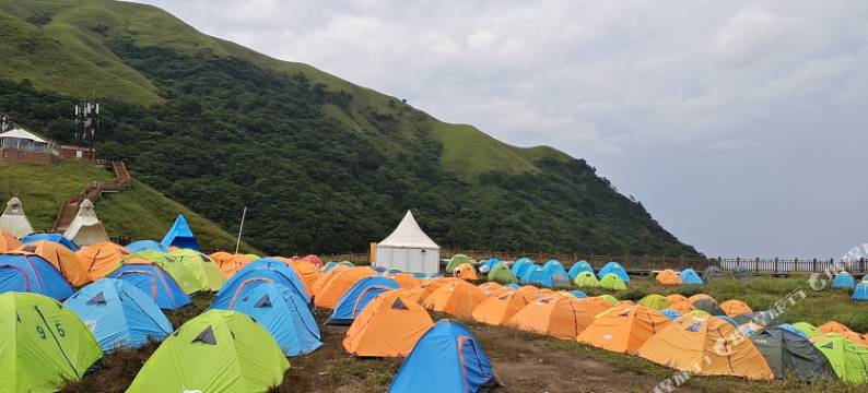 武功山帐篷露营住宿图片