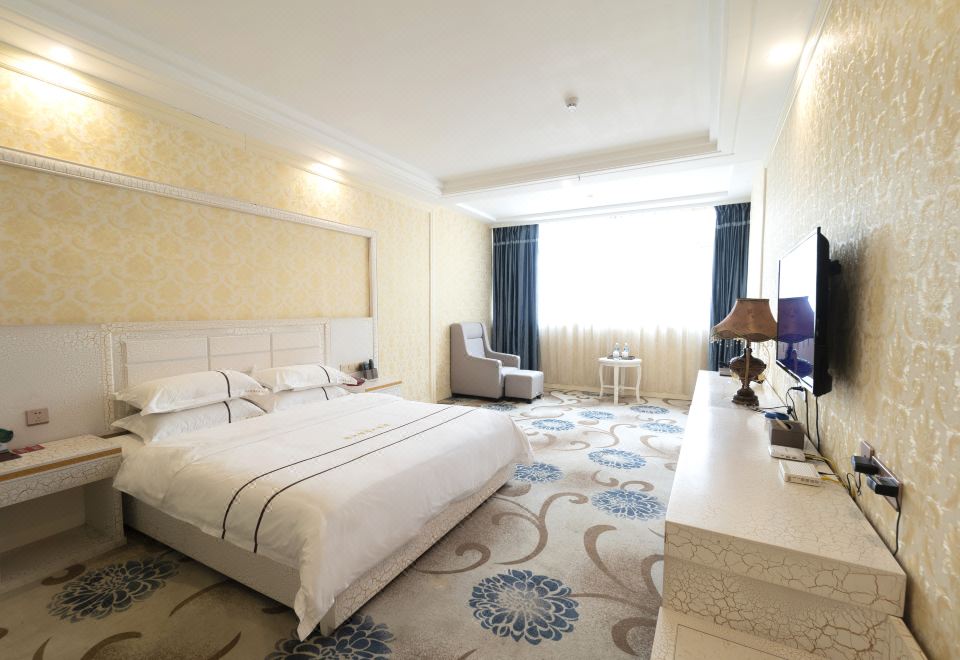  Hotel Overview