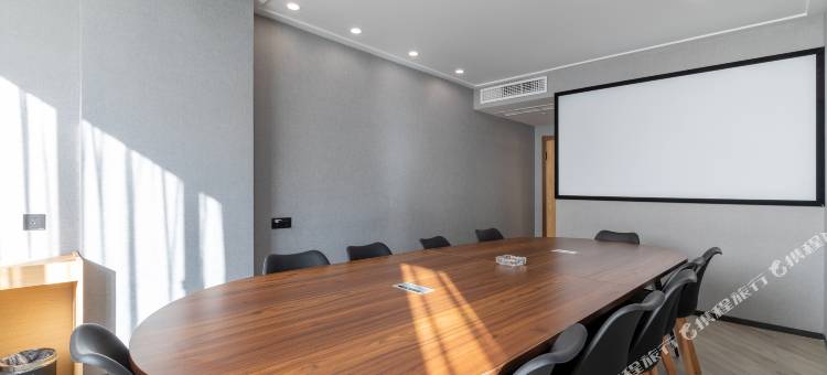 龙港锦轩电竞酒店图片