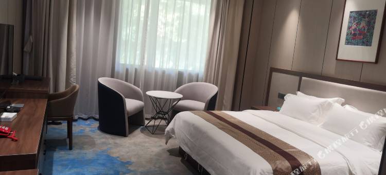 麻江深蓝酒店(双拥广场店)图片