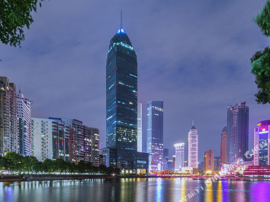 武汉广场汉口金融中心亚朵酒店