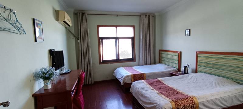 南昌荣润商务宾馆(桃苑地铁站店)