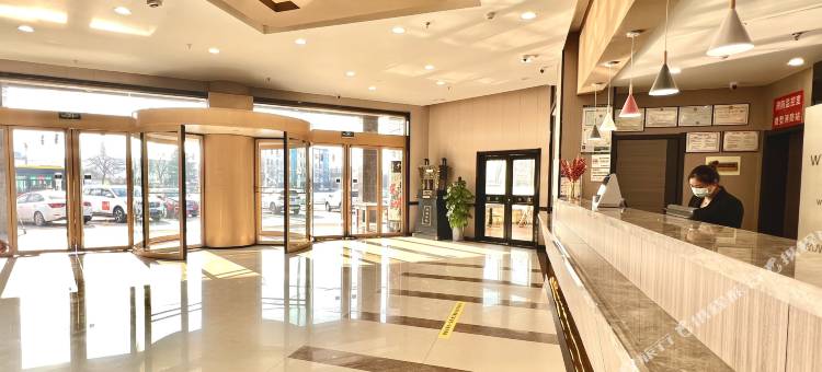 亚瑞青居酒店(邹城欧陆商城店)图片