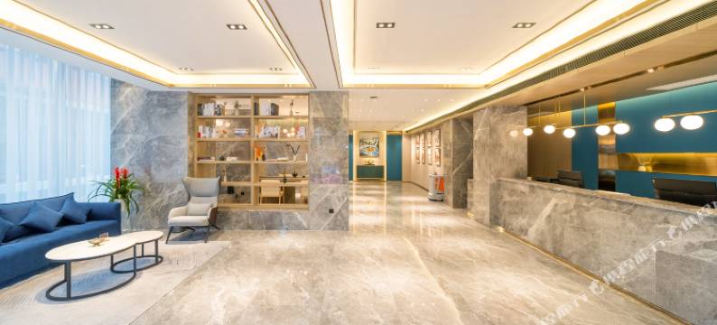 万龙酒店(南宁广西大学三十三中地铁站店)图片