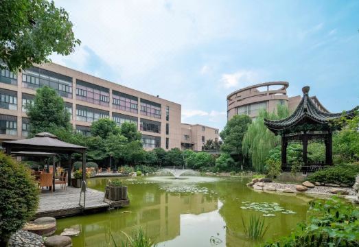 Luxury Blue Horizon Hotel (Wuxi Huishan Wanda Plaza) Over view