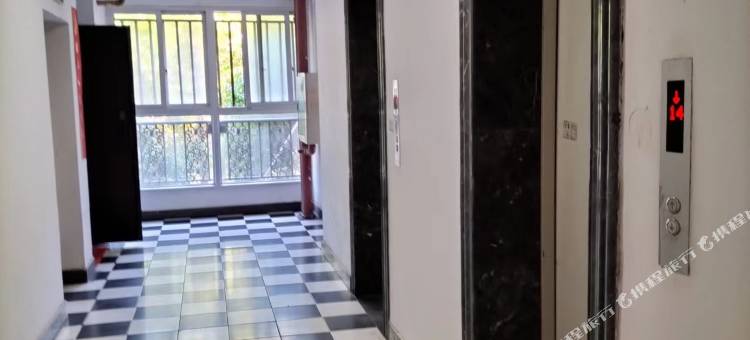 武汉好来屋青年公寓(光谷广场店)图片