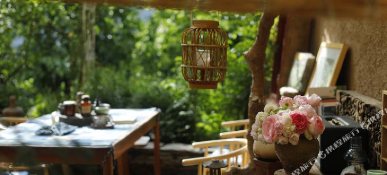 丹巴风在甲居静宿书房图片