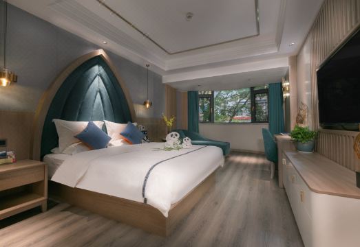 Ruishang Yuejing Hotel Hotel Overview