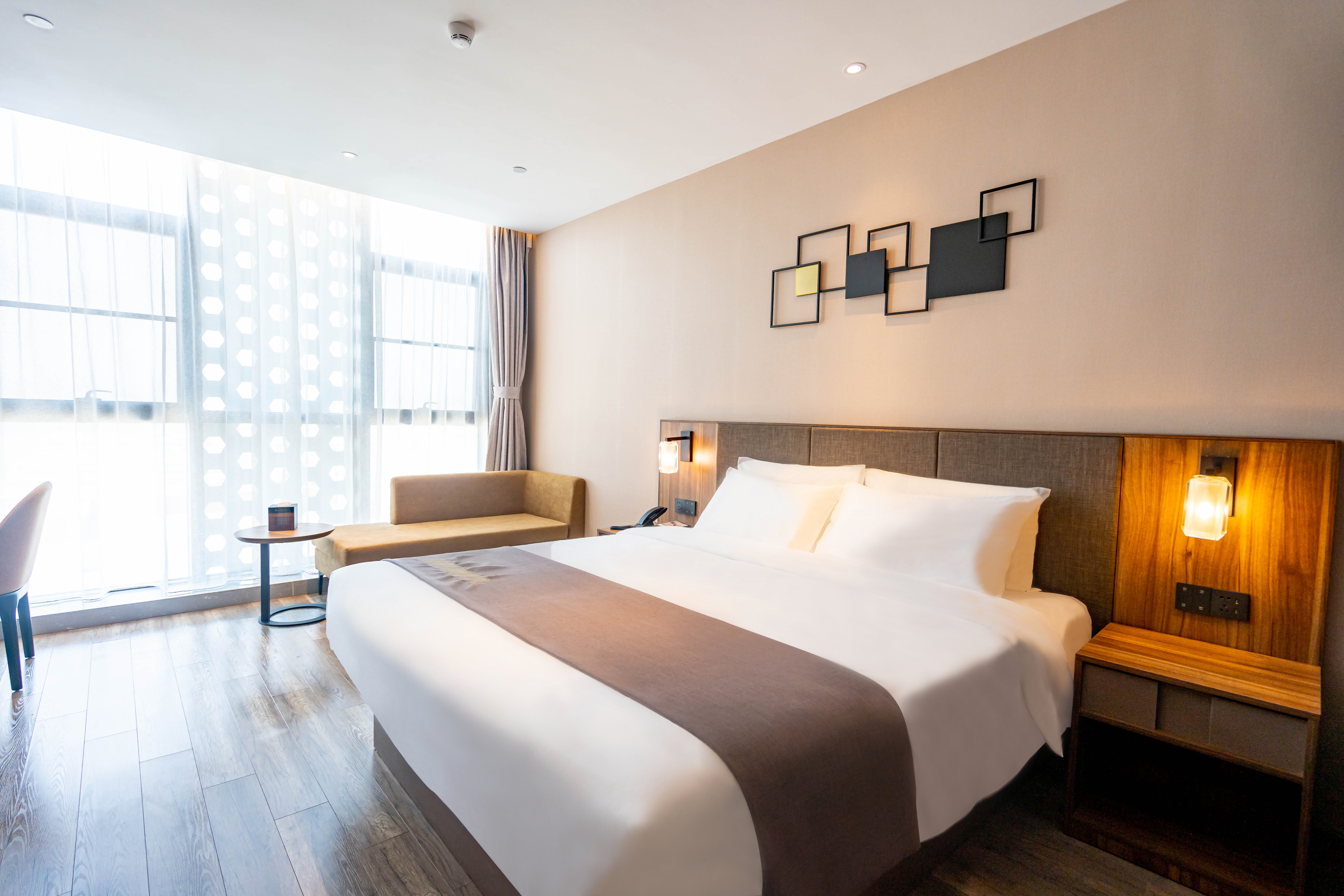 Homeinn Plus Hotel (Pei County Zhongjin Plaza)Over view