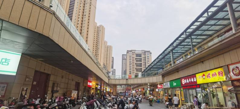 盐城古耐影院公寓(中南世纪城店)图片