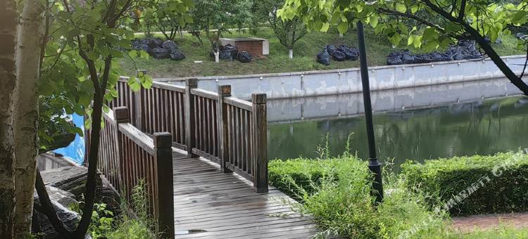 轻奢伴山温泉民宿(长春建筑学院店)图片