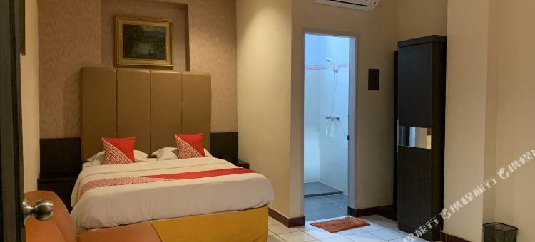 O酒店法乌齐亚伊斯兰旅馆，靠近塔克瓦清真寺马明纳赛(Hotel O Penginapan Fauziah Syariah Near Mesjid Taqwa Mamminasae)图片