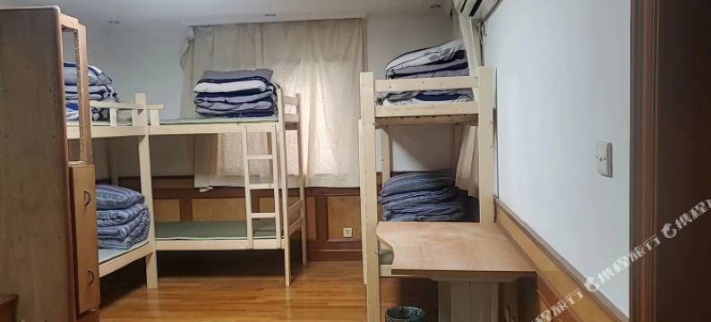 梦境青年公寓(上海娄山关路地铁站店)图片