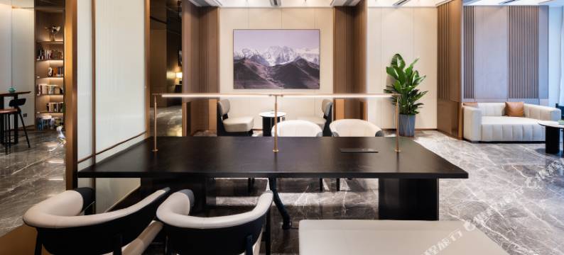 广州白云站聚龙地铁站亚朵酒店图片