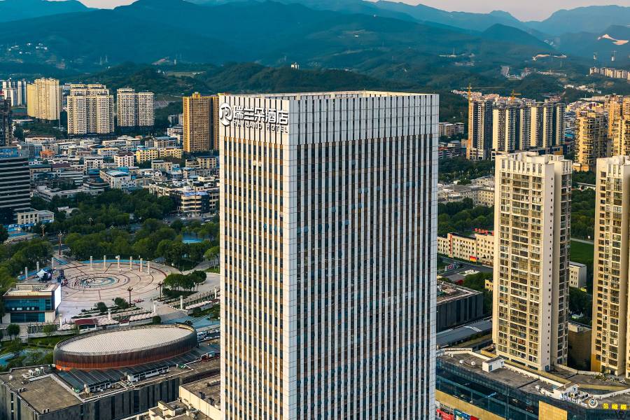 廣元瑞蘭朵酒店(金橄欖購物中心利州廣場店)