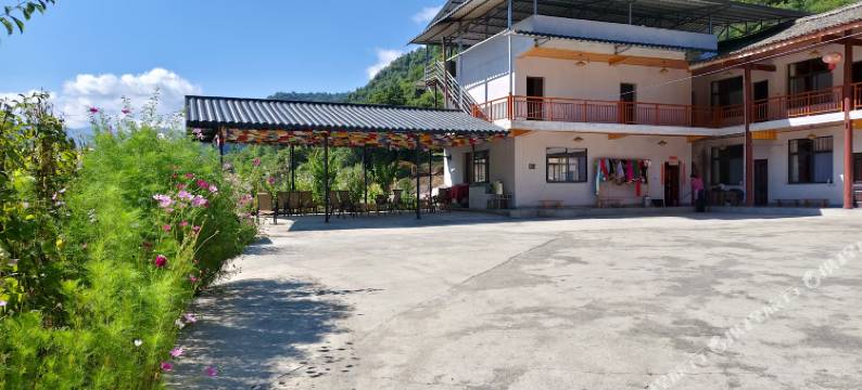 平武春天哥民宿图片