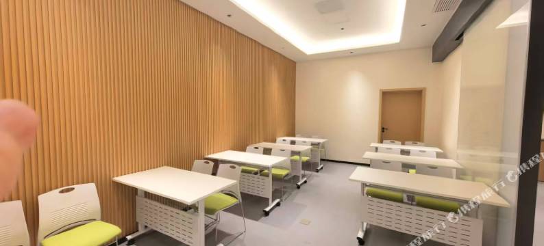 龙猫Hotel酒店(洛阳龙门高铁站兴洛湖地铁站店)图片