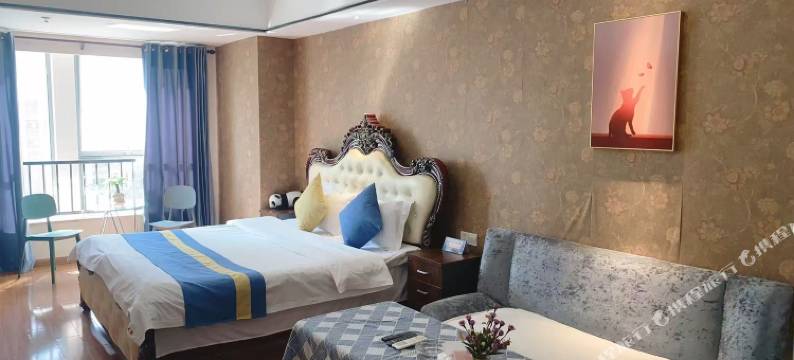 星际轻奢民宿(台州万达广场店)图片