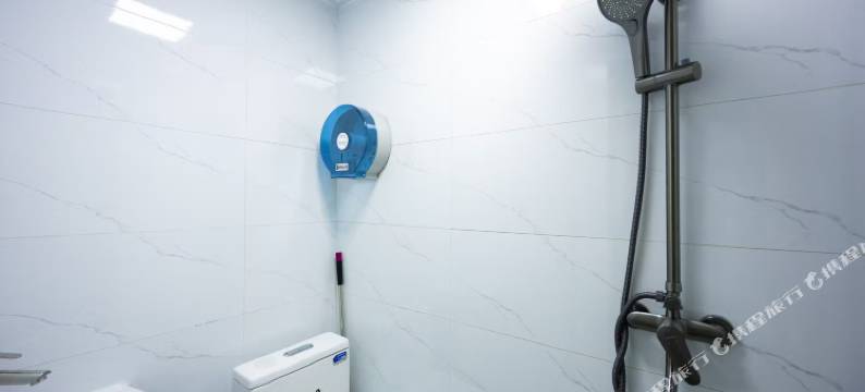 汇鑫阁纯男生公寓(福田岗厦地铁站店)图片