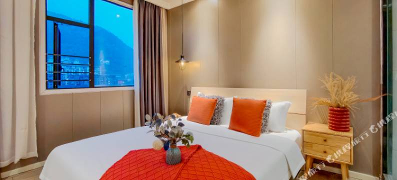 天全·顺江| WarmthWinSomeComfyClean酒店(天全中医院318国道店)图片