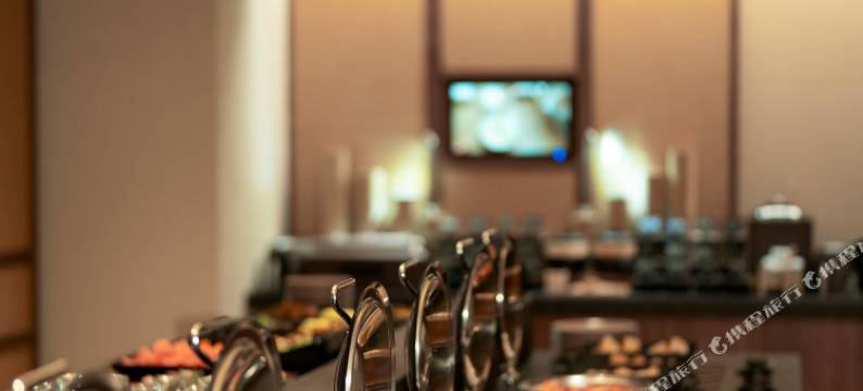 赛里木湖景区游客中心亚朵酒店图片