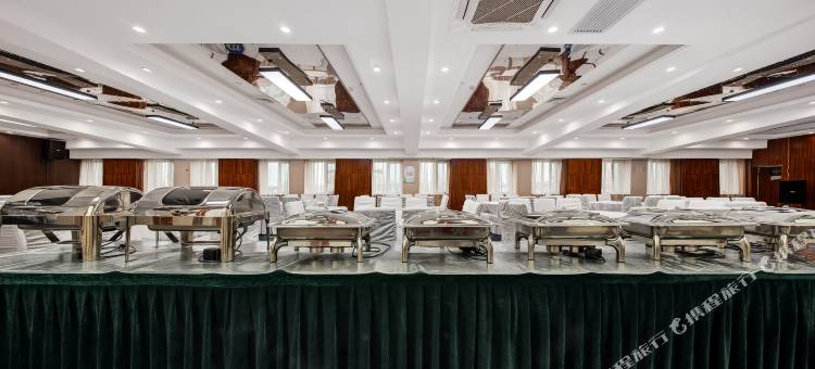 锦呈君悦酒店(海拉尔公路客运总站发达广场店)图片