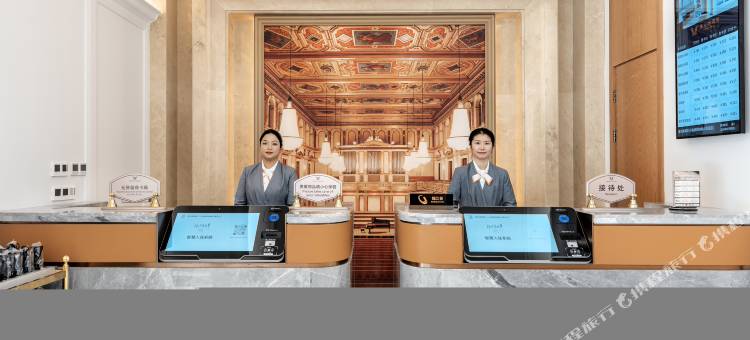 维也纳酒店(小金县美诺特色商业街店)图片