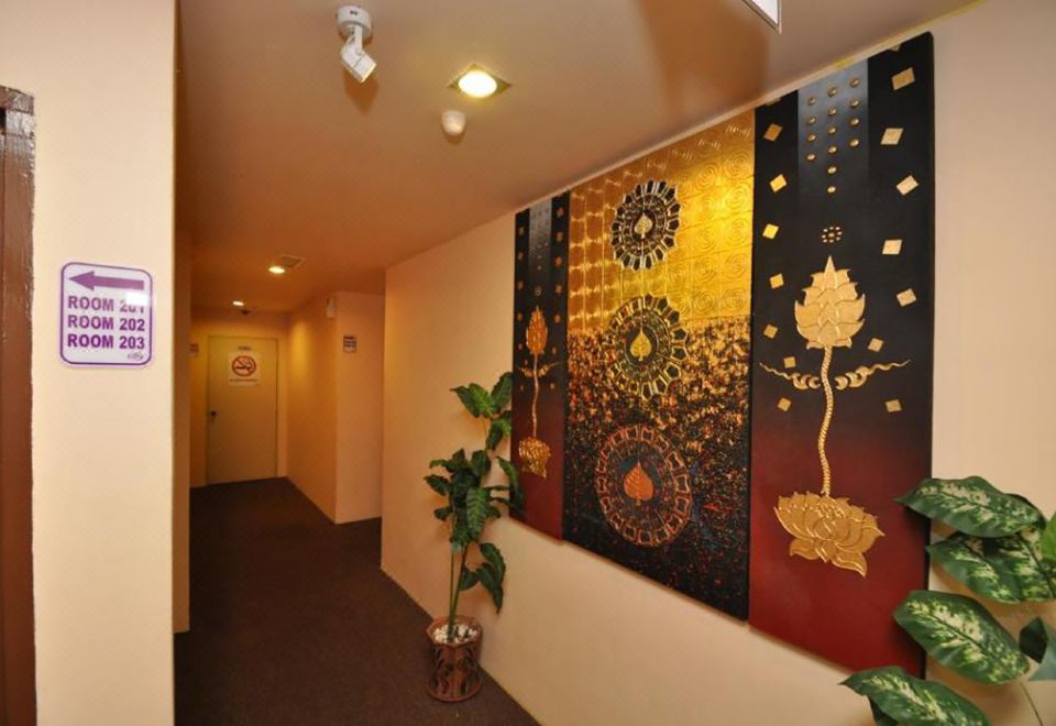 Biz Hotel Hotel Overview