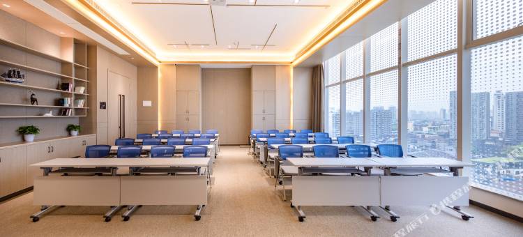 常德步行街老西门亚朵酒店图片