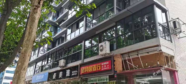境客电竞公寓图片