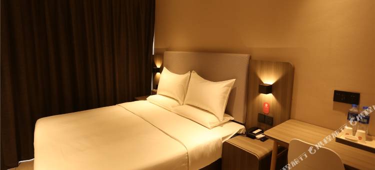 怡莱酒店(长春砂之船地铁站店)图片