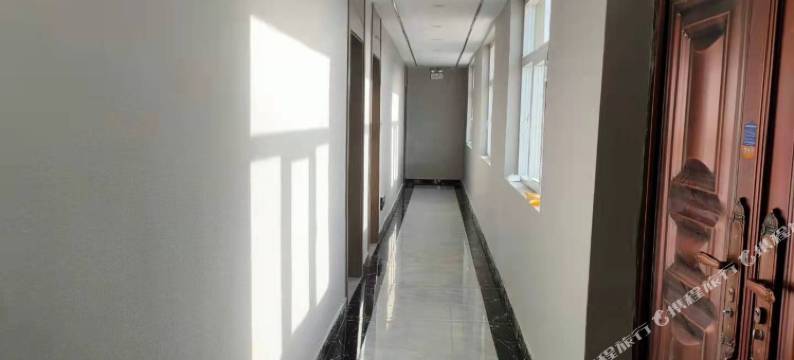 茫崖怡和宾馆(冷湖镇店)图片