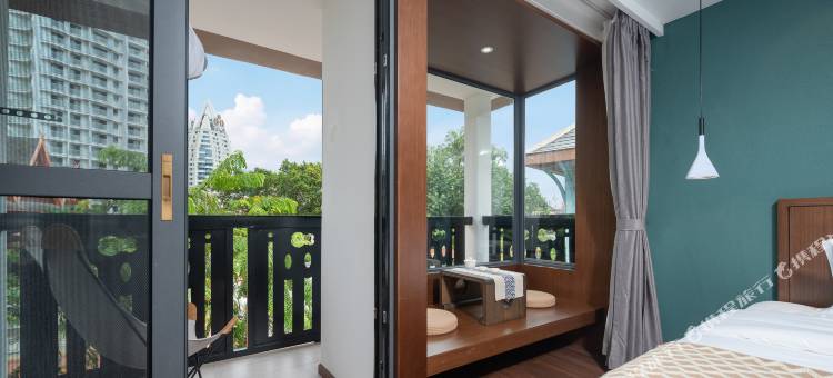 西双版纳亦森酒店(告庄西双景星光夜市店)图片