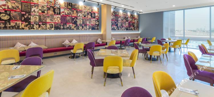 迪拜伊本·白图泰购物中心优品迎酒店(Premier Inn Dubai Ibn Battuta Mall)图片