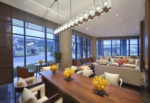 Maison New Century Hotel Jingdezhen Hotel Overview