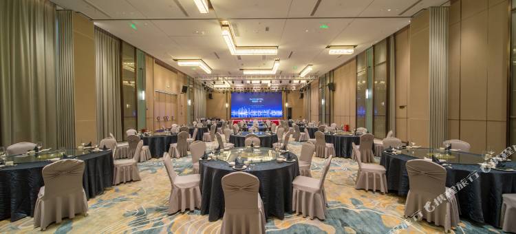 格兰云天·阅酒店(赣州万象城中环店)图片