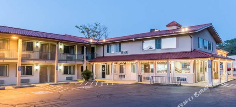 摩押市中心酒店(Hotel Moab Downtown)图片