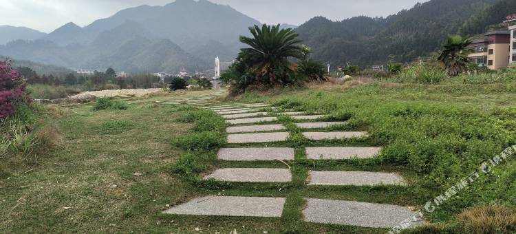 莽山悦客瑶家民宿(莽山大峡谷漂流店)图片