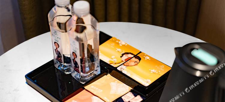 白玉兰酒店(上海浦东机场凌空路地铁站店)图片