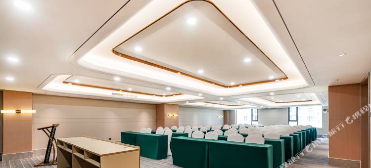 富蕴丽呈酒店图片