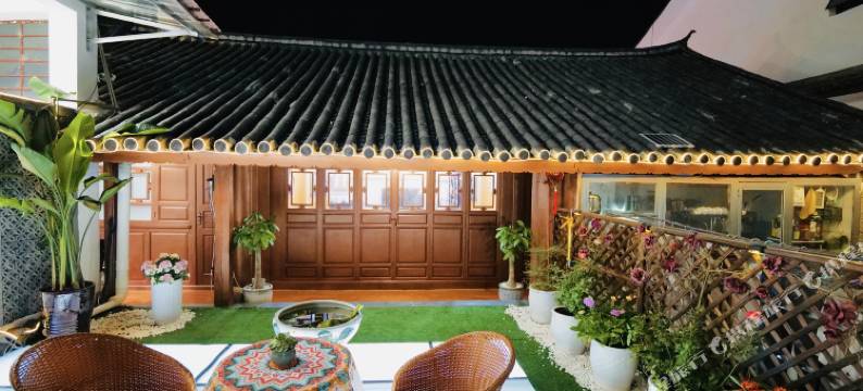 月白清望山·休闲度假Villa美宿(大理古城店)图片